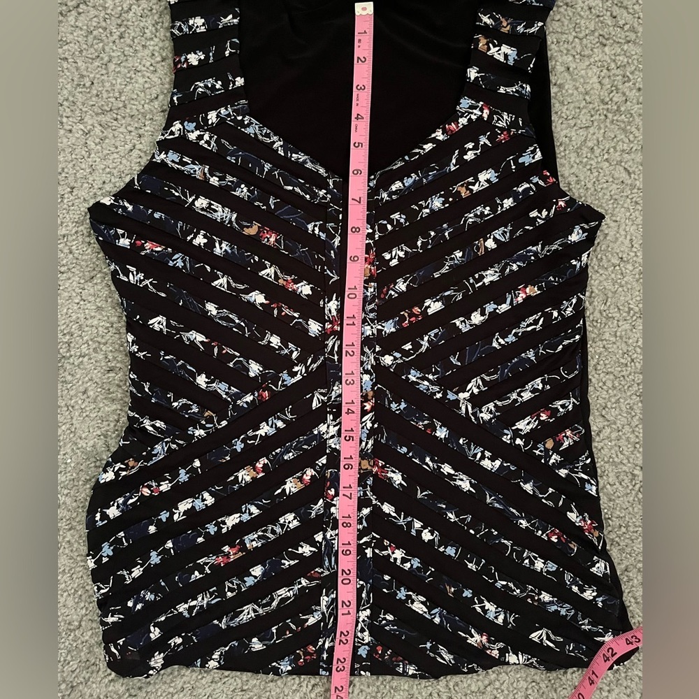 White House Black Market Black Floral Stripe Blouse - Picture 4 of 5
